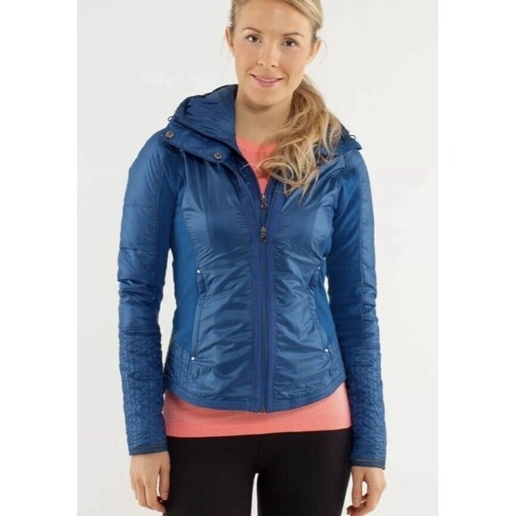 Lululemon Run Bundle Up Jacket Womens 4 Limitless Blue Running Reflective Hooded - Picture 4 of 16